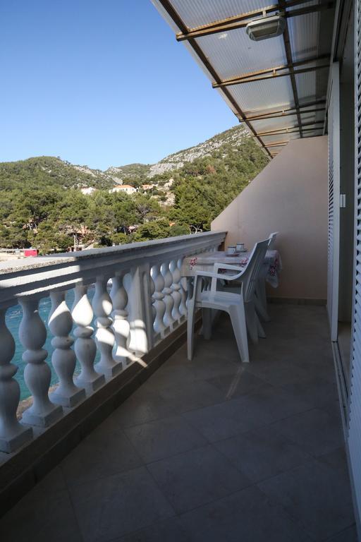 Apartments Dragica Milna  Bagian luar foto