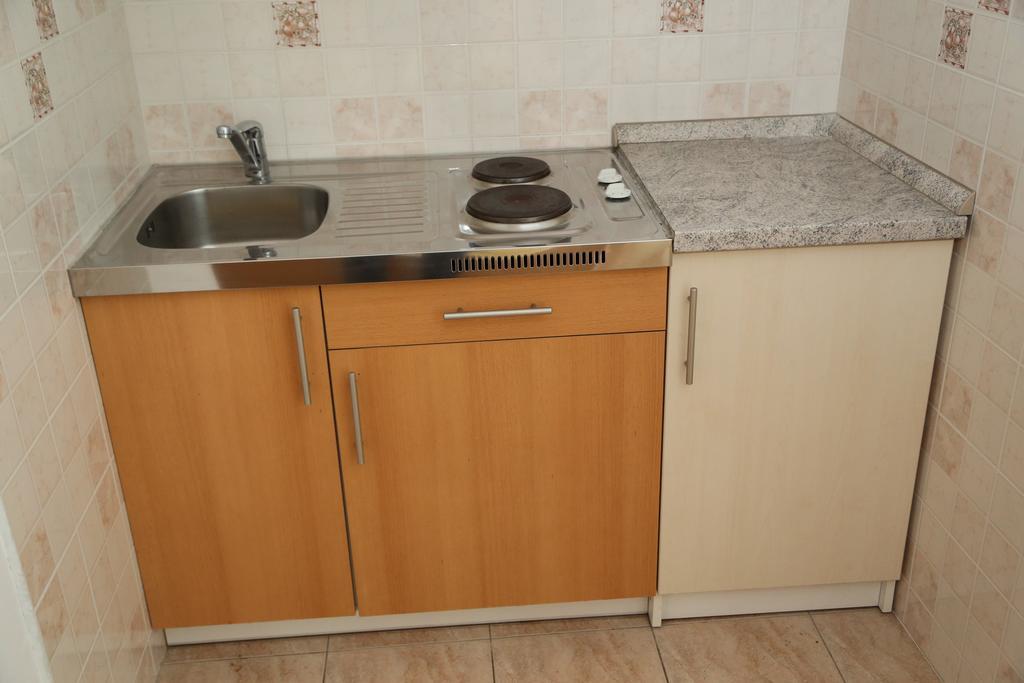 Apartments Dragica Milna  Bagian luar foto