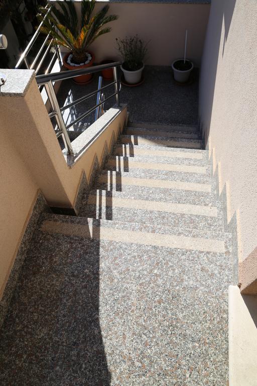 Apartments Dragica Milna  Bagian luar foto